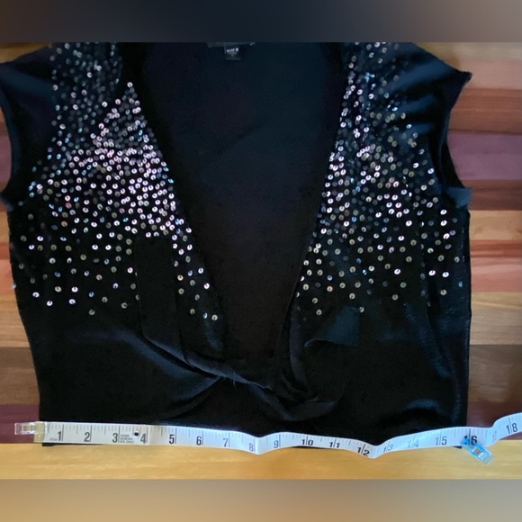 bebe short-sleeved Sequined Tie-Top sweater - Picture 3 of 9